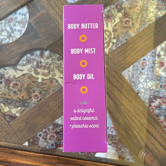 COPY - Trader Joe’s Brazil Nut Set - Picture 5 of 9